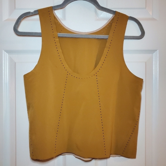 Athleta Terra Perforated Scoop Back Sleeveless Crop Tank Top S Gold Mustard - Picture 4 of 9